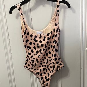 Polly princess animal print bodysuit women’s size 0